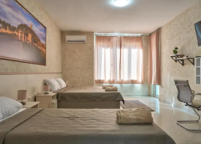 Kings View Guest house 3*